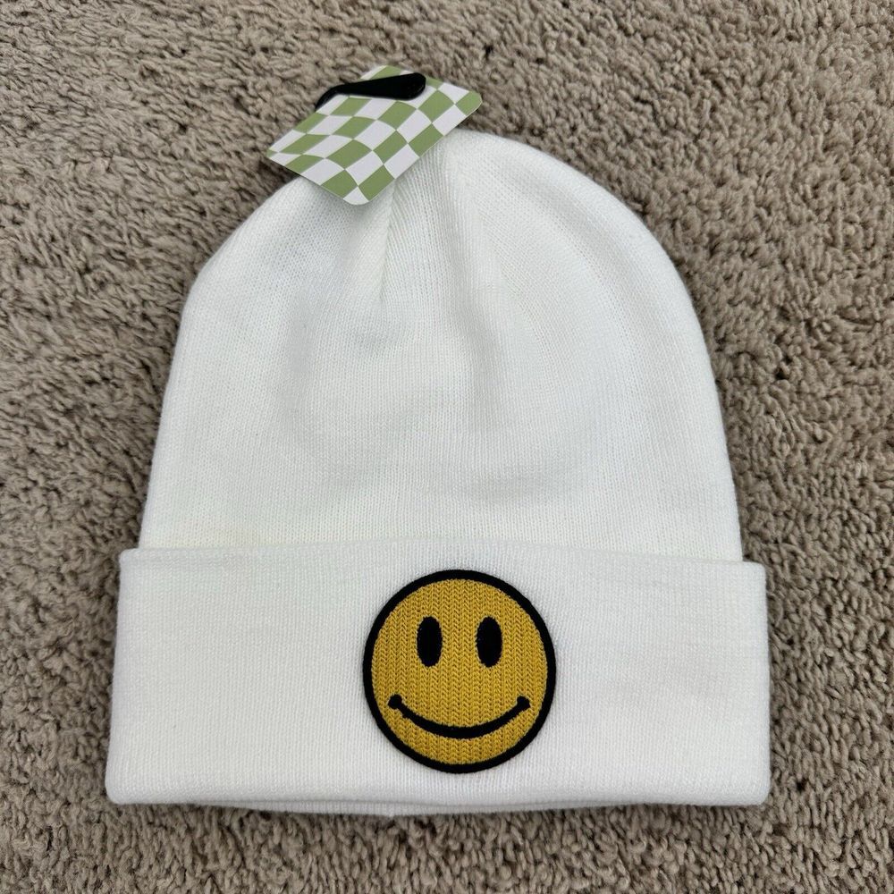 Smiley Face Beanie Ordinary Crowns White Yellow Pop Culture Cuffed Knit Cap NWT